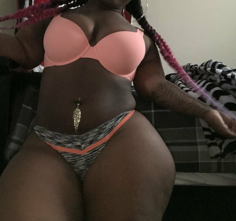 shawty816 model photo