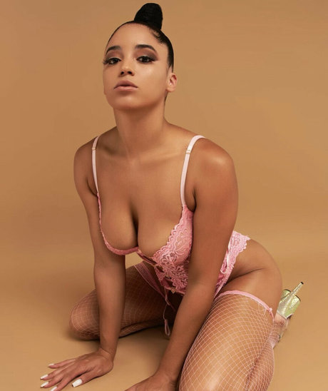 Ashleymodelchick beautiful actress pictures