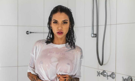 kkrystal galtry hd star photos