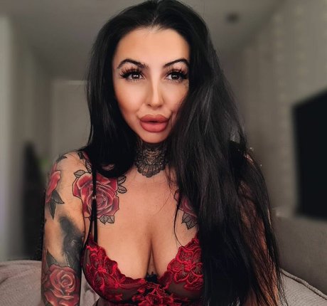 tattooed shemale onlyfans beautiful nude image