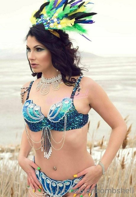 lilybrazilianbombshell hot actress pictures