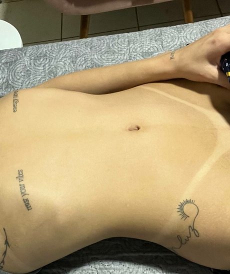 Mandinha sex actress photo