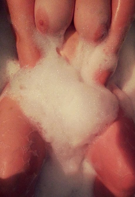 Dasha Kovalenko model xxx pic