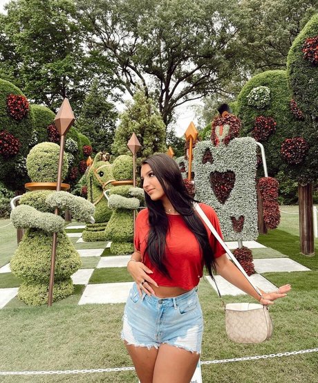 Alison Rainer model art photo