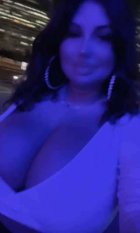 Mila Pink best actress pics