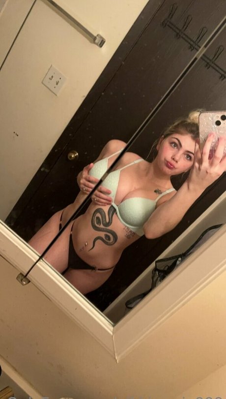 blonde trans onlyfans free naked picture