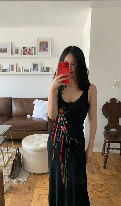 Michaela Zee pornstar beautiful img