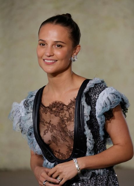Alicia Vikander pornstar sexy pic