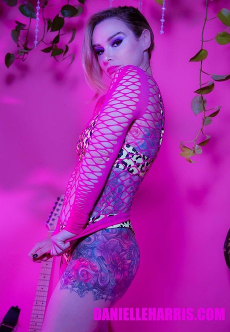 Danielle Harris model hot pics