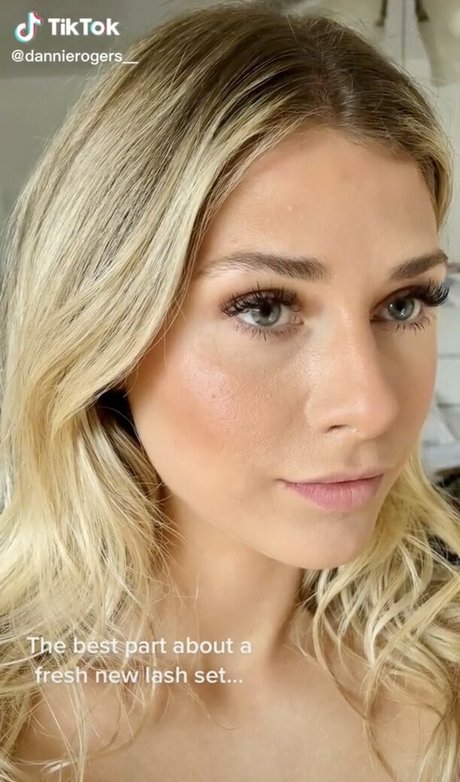 Dannie Rogers star hot photo