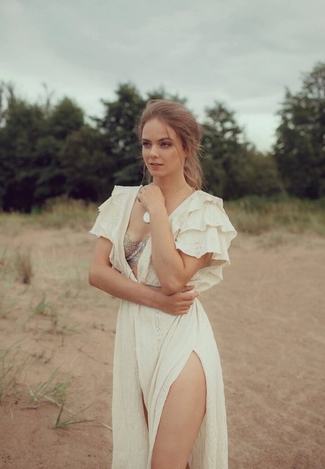 lesbian ass onlyfans art nude pic