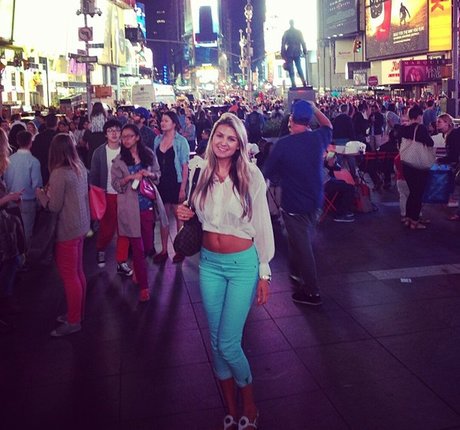 Krystal Gable free actress img