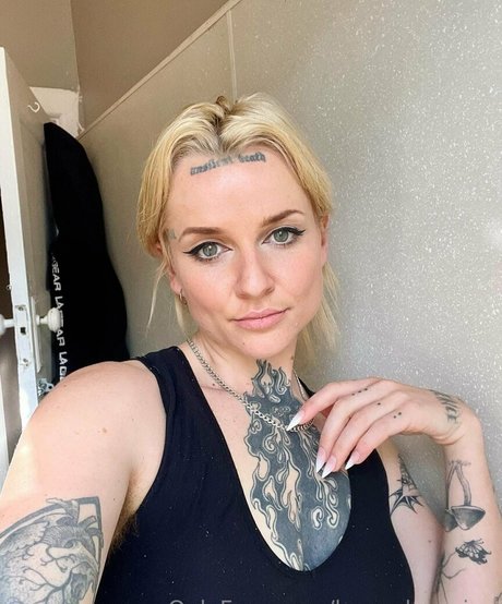 lavenderquinn nude star archive