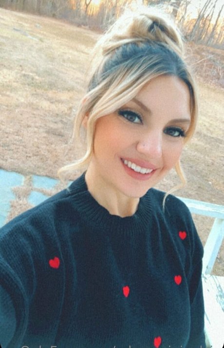 edensoriginalsin nudes model picture