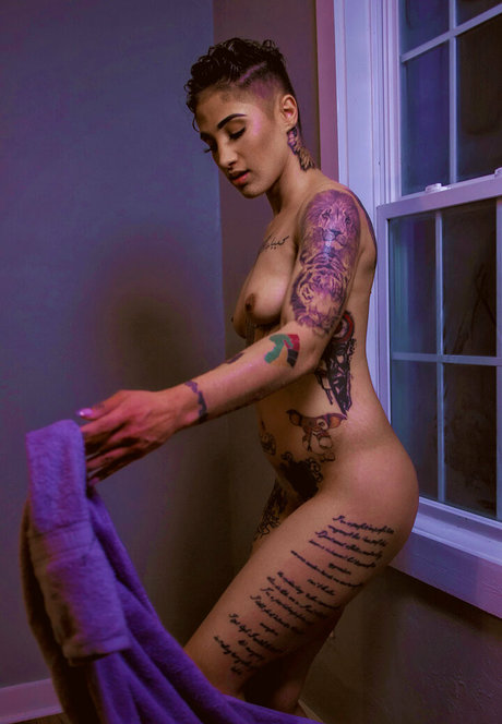 oklaafterdark model free picture