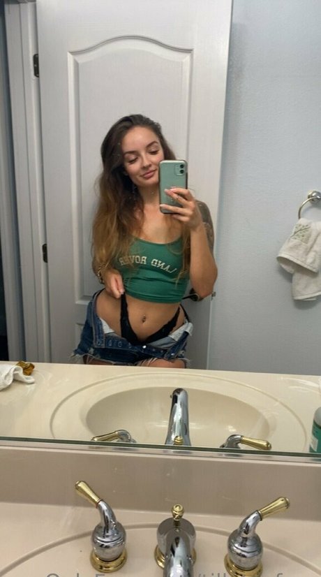 tillytoyfree beautiful pornstar image