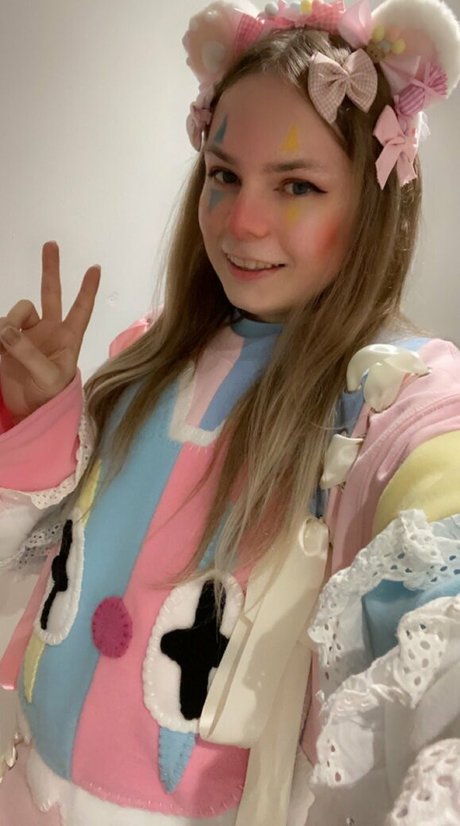 xmaddiemoonx pornographic star archive