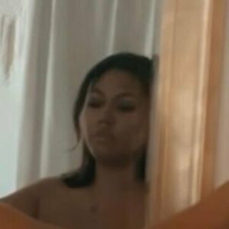 thepeachqueen naked pornstar image