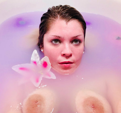 mrsunivrse exclusive model pic