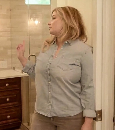 Ashley Bridges model hd image