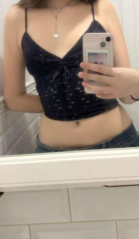 Sophia Haggerty sexy actress pics