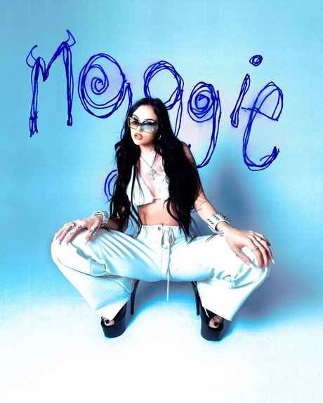 Maggie Lindemann star high quality photos