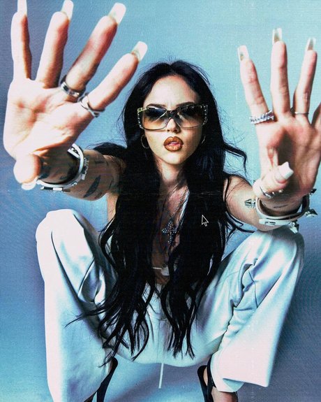 Maggie Lindemann pornstar nudes pictures