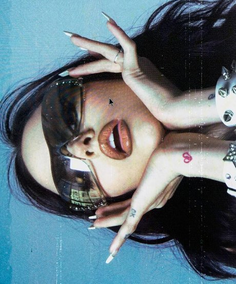 Maggie Lindemann pornstar nude picture