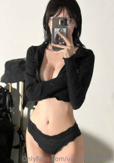 Valerya Salinas pornstar nude photo