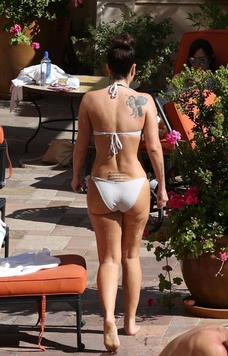 Tulisa Contostavlos star sexy img