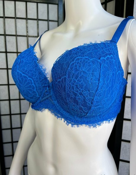 alexapearl nudes actress pic