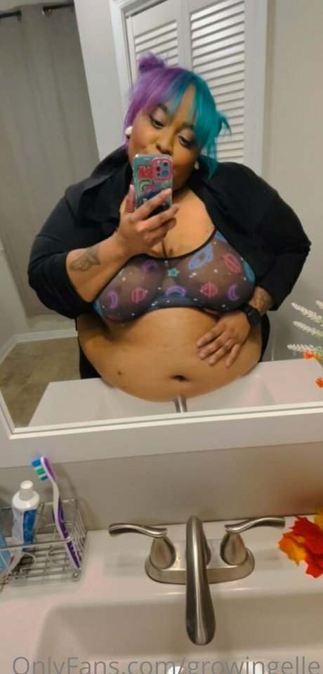 squirt teen onlyfans sexy nude image