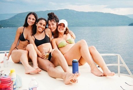 Brigit Sinaga star beautiful galleries