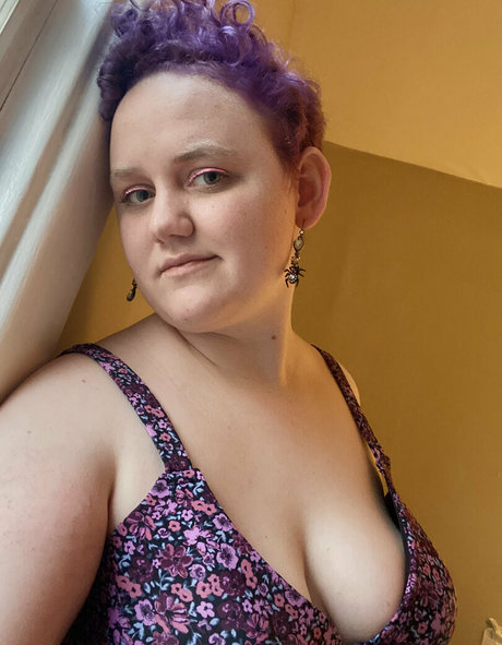 hunnybeesarecool porn star img