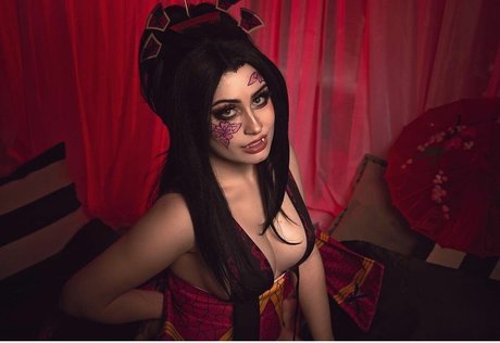 Cheshsmiles erotic model photos