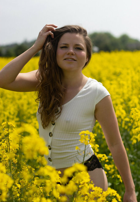 kate sofiefree art model img