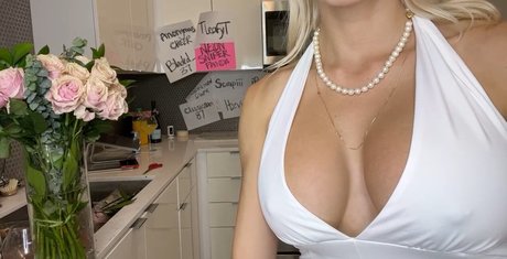 Nickykittyxx star nudes photos