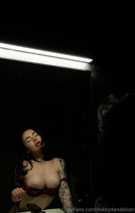 NikkyDandelion pornstar sexy galleries