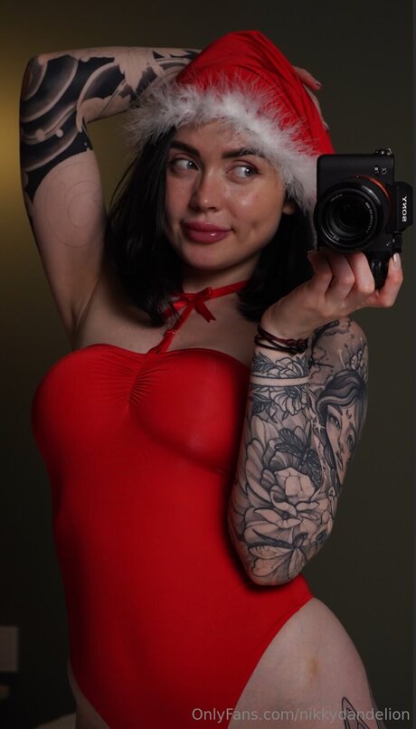 NikkyDandelion pornstar sexy pics