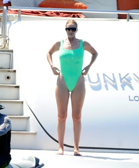 milf pantyhose onlyfans art xxx archive