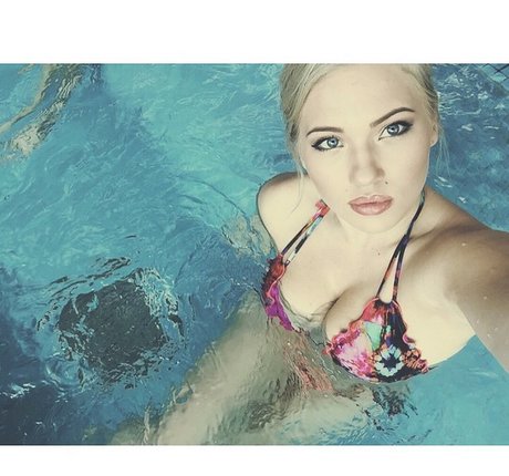 Anja Nissen hot model archive