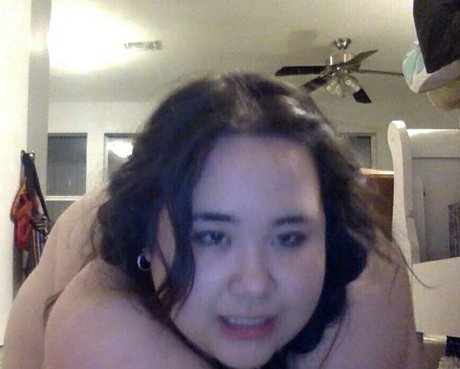 cherrybabyssbbw free model pic