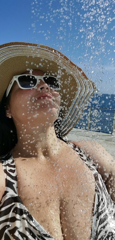 boobs selfie onlyfans beautiful pics