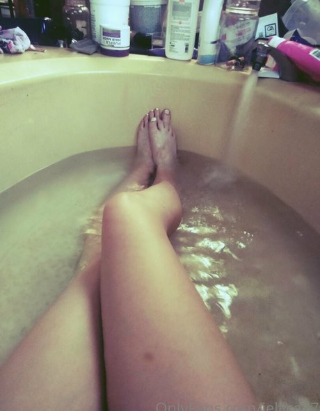 jellica27 model best pic