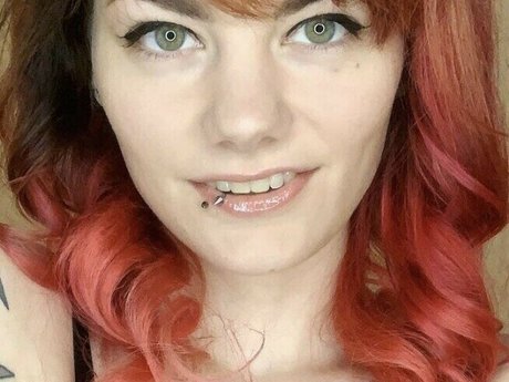 Skyla Rayne pornstar pics