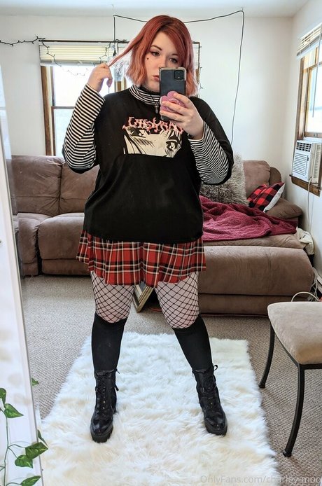 Charley Moo pornstar nude photos