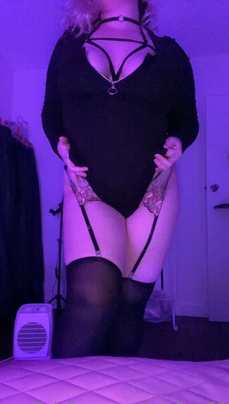 ladyfoxx90 high quality model pics