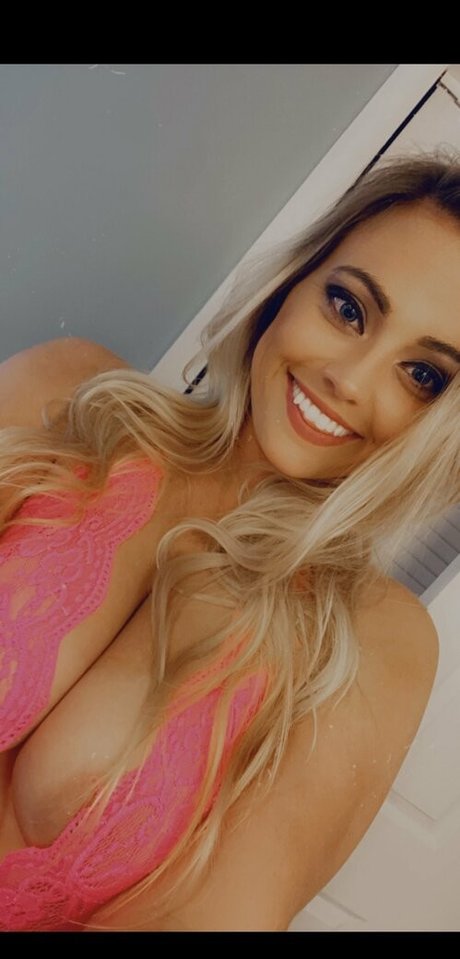 savannahpaige art pornstar photo