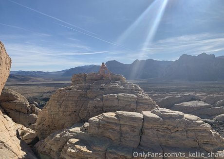 aphroditeadams model naked gallery