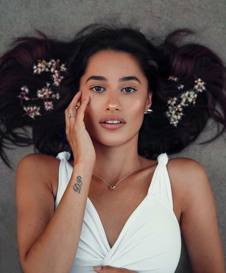 carlieauszler star nice pic